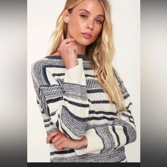 MOON RIVER- knit sweater - Picture 2 of 6